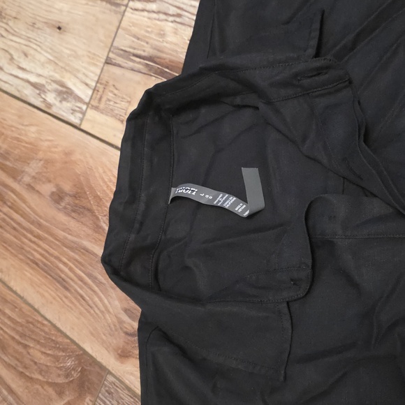 NWT Women's Vuori "Trestles Twill Romper" in Black. Various Sizes - Picture 4 of 9